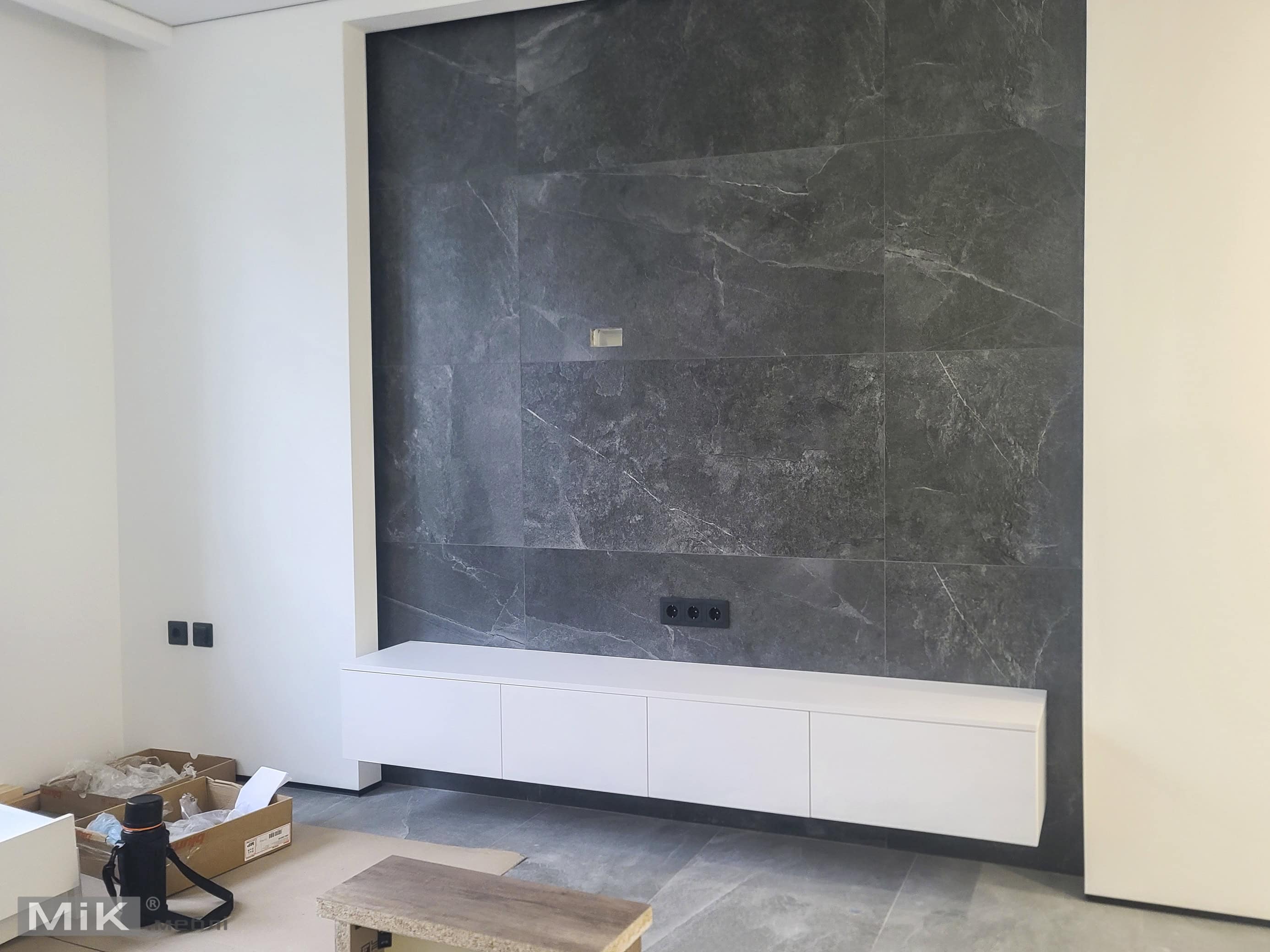 7_Підвісна тумба з АГТ для вітальні Підвісна тумба з АГТ для вітальні