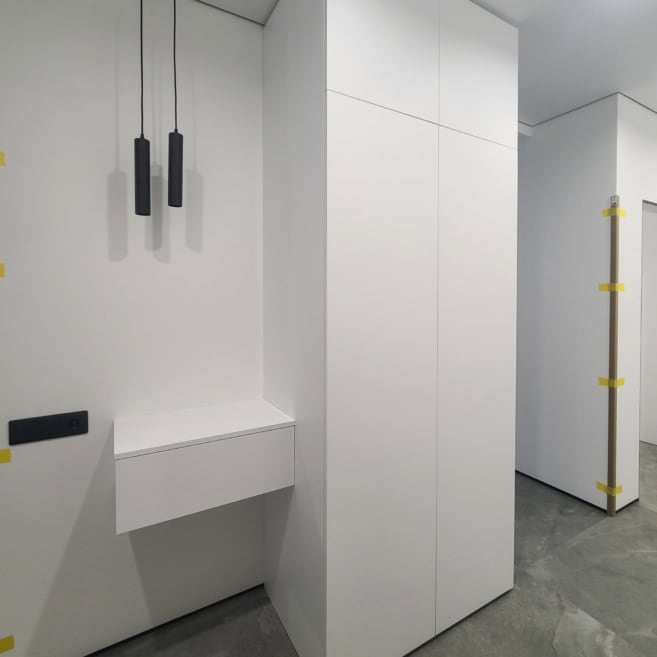 8_Шафа розпашна в передпокій Шафа розпашна в передпокій