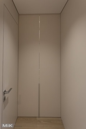 8_Зашивка господарської кімнати розпашними фасадами