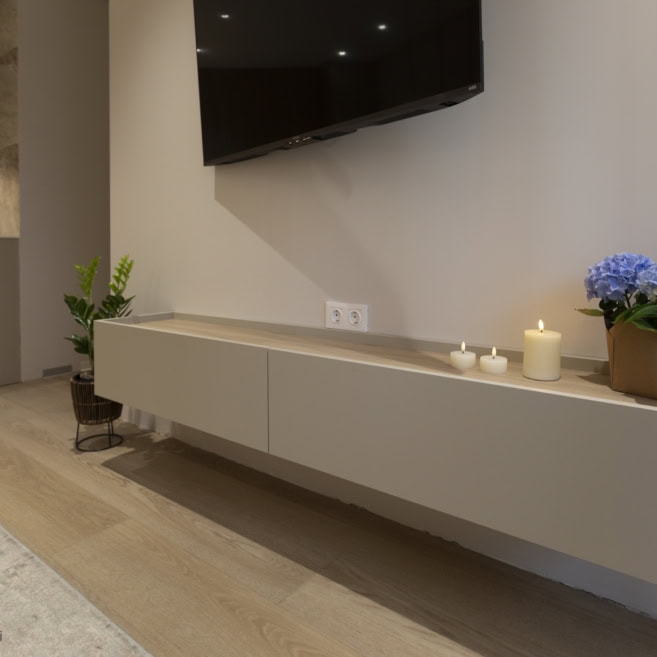 Підвісна тумба зроблена на замовлення