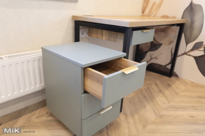 Тумба з шухлядами для дитячої кімнати на замовлення