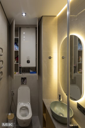 Тумба з раковиною у компактному санвузлі на замовлення